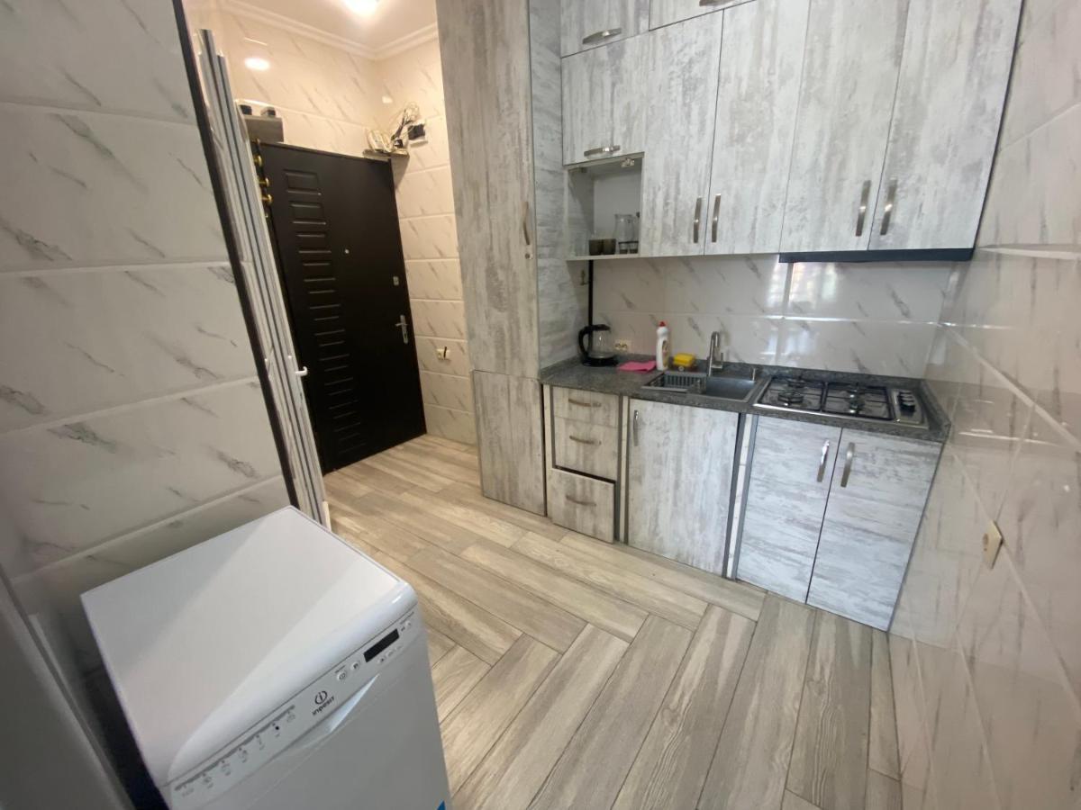 Apartment - Nino Batumi Kültér fotó